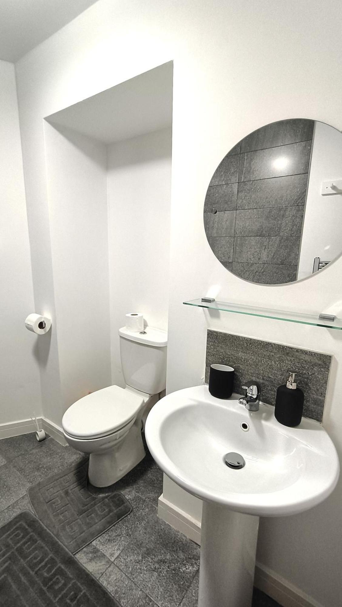 Ideal For Groups - Modern 2 Bedroom Apartment - Free Parking, Transit Links, Close To Stadiums Manchester Exteriér fotografie